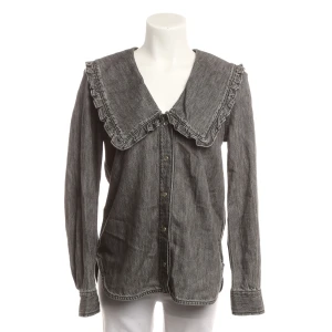 Ganni Blusen (grau, Gr. 34) Baumwolle - gebraucht, Jeansbluse mit Oversized-Kragen & Rüschenkante