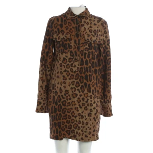 Etro Kleid 34 Braun (braun, Gr. 34) Wolle - gebraucht, Damen Brusttaschen mit Patte, Knopfleiste