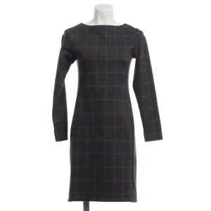 Lanius Kleider (grau, Gr. 34) Baumwolle - gebraucht, Strickkleid mit Karo-Muster & Lanius Markenlabel im Nacken
