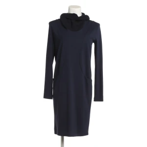 Riani Kleid 36 Blau (navy, Gr. 36) Viskose / Strick - gebraucht, Damen Gerippter Strickkragen, Seitliche Eingrifftaschen