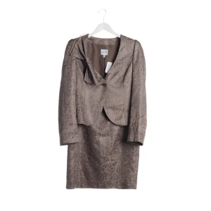 Armani Sets (grau, Gr. 38) Polyester - gebraucht, mit asymmetrischer Kragen & floraler Jacquard