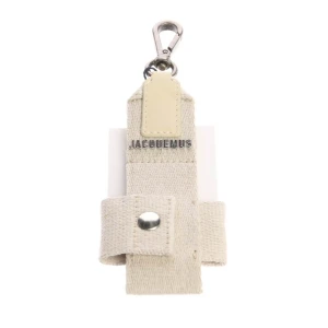 Jacquemus Airpod Case (beige) Baumwolle / Leder - gebraucht, mit Jacquemus Logo-Schriftzug aus Metall & Karabinerhaken