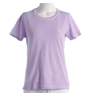 Gant Shirt S Lila (lila, Gr. S) Baumwolle - gebraucht, Damen Logo-Stickerei auf der Brust, Rundhalsausschnitt mit Rippbündchen