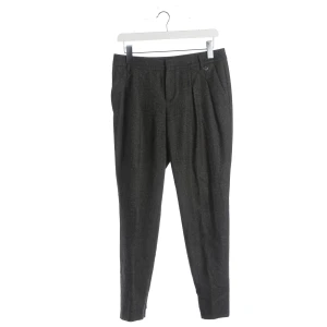 Gucci Hosen (grau, Gr. 34) Wolle - gebraucht, Bundfaltenhose mit Bundfalten & Gürtelschlaufen