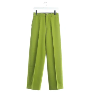 Gucci Hosen (grün, Gr. 34) Polyester - gebraucht, Stoffhose mit Gürtelschlaufen & Zierknöpfe in Gold