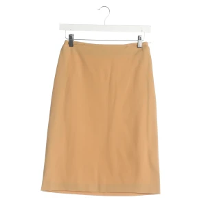 Fendi Rock 36 Camel (beige, Gr. 36) Polyamid - gebraucht, Damen schlichter Bund, dezente Nähte