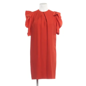 Chloé Kleider (rot, Gr. 34) Acetat - gebraucht, Kleid mit Volants an den Ärmeln & Aussparung am Rücken