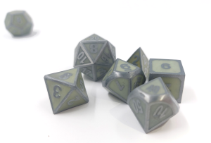 Set aus 7 Würfeln (w4-w10/100) | Nachtleuchtend metallisch grün - Würfelset