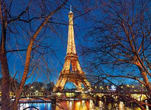 Clementoni-Puzzle 2000 Teile: Blick auf den Eiffelturm