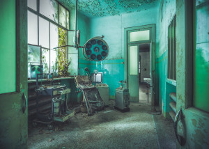 Ravensburger-Puzzle 1000 Teile: The Madhouse (Lost Places)