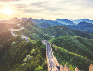 Die Chinesische Mauer im Sonnenlicht