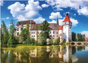 Schloss Blatná im Sommer