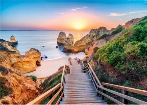 Praia do Camilo, Portugal