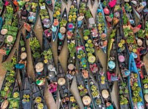 Bunte Märkte: Der schwimmender Markt, Indonesien