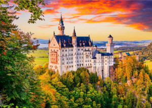 Schloss Neuschwanstein im Herbst, Deutschland