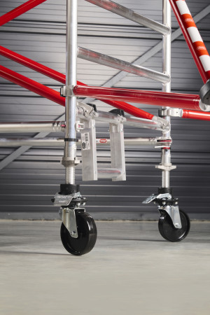 Altrex Antrittbügel Gerüste 28 cm · RS5