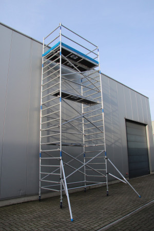 ASC Rollgerüst mit Streben 135×305