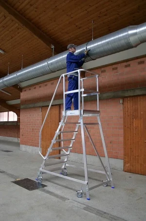 Krause Podestleiter fahrbar | einseitig begehbar