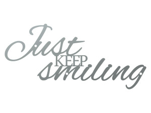 Napis metalowy ścienny Just keep smiling 50 cm - srebrny