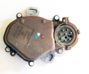 4HP24 AUDI POZYCJOMETR UŻYWANY