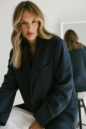 Marynarka Lunis, wełna z lnem, granatowa w prążek