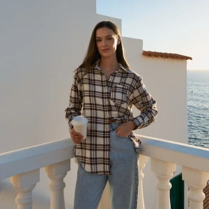 Brązowa bawełniana koszula w kratę - Koszula Dylan Brown Plaid - Rozmiar: M