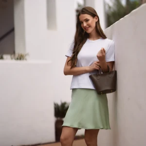 Zielona spódnica mini ze skosu - Spódnica Verano Milky Green - sklep More'moi - Rozmiar: XL szyte w Polsce