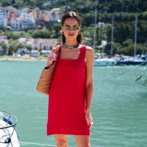 Czerwona sukienka mini z lnem - Sukienka Greta Red - sklep More'moi - Rozmiar: M