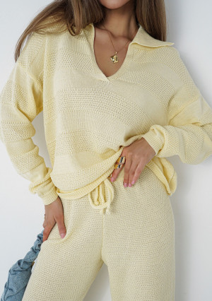 Misti Knit - Lekki sweter dzianinowy z kołnierzykiem Żółty