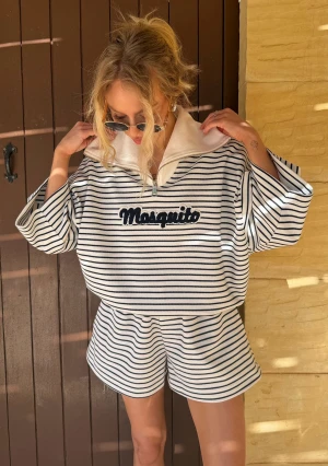 Yale Crop - Bluza z rozpinanym kołnierzem i naszywką ,,Mosquito" w Paski