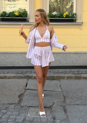 Lilli - Bawełniane szorty w paski Pastel Pink