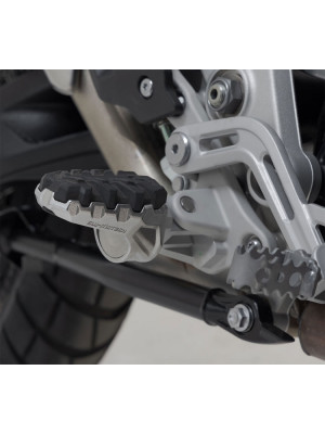 Podnóżki motocyklowe EVO SW-MOTECH Triumph Tiger 1200 GT Explorer / GT / GT Pro / Rally Pro / Rally Explorer (22-) srebrne