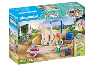 Playmobil 71354 Isabella i Lioness z myjnią dla koni