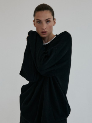 wełniany sweter oversize z domieszką kaszmiru THICC black - XL