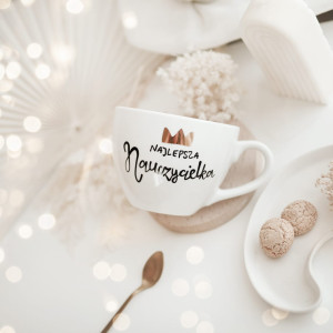 Biały kubek porcelanowy 500 ml - napis Najlepsza nauczycielka dla nauczycielki na Dzień Nauczyciela