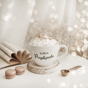 Biały kubek porcelanowy 500 ml - napis dla przystojniaka na urodziny