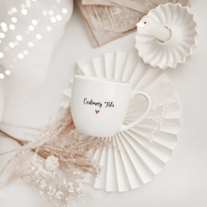 Biały kubek porcelanowy 300 ml - motyw złotego serca z napisem cudowny tata dla taty na Dzień Ojca