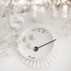 Talerz deserowo-śniadaniowy 20 cm - Trzy małe pieski + Imię