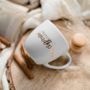 Biały kubek porcelanowy 300 ml - Złoty napis najlepsza świadkowa na ślub dla świadkowej