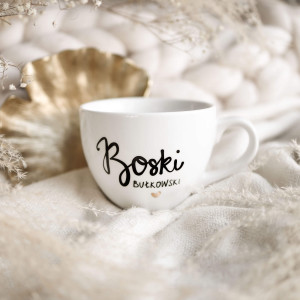Biały kubek porcelanowy z personalizacją 500 ml - motyw złotego serca z napisem Boski dla niego na każdą okazję