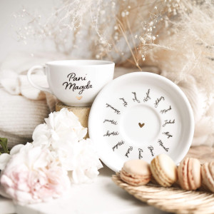 Prezent dla nauczyciela - Biała Filiżanka Porcelanowa z Personalizacją 250 ml - Imiona Dzieci dla Nauczycielki na Każdą Okazję