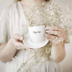 Biała Filiżanka Porcelanowa Espresso ze Spodkiem z Personalizacją 100 ml - na Każdą Okazję