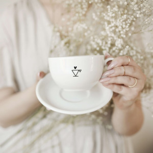 Biała filiżanka porcelanowa z personalizacją 250 ml - czarne logo lub grafika na każdą okazję