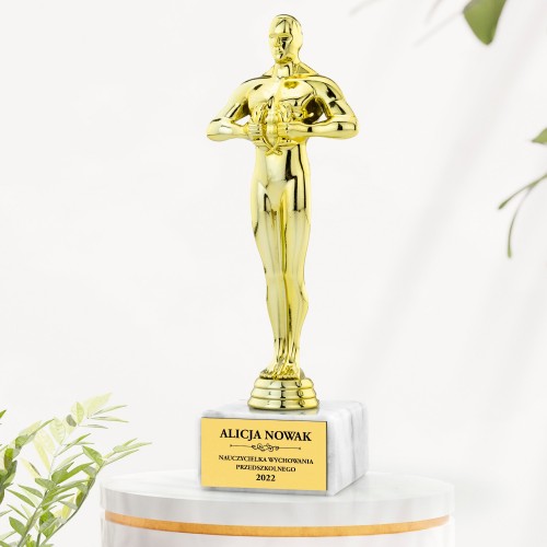 Statuetka z grawerem dla nauczycielki przedszkola - Super nauczycielka