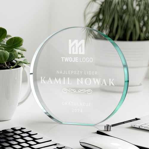 Statuetka szklana z grawerem logo - Lider