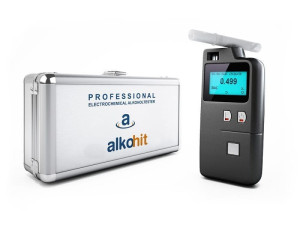 Alkomat elektrochemiczny Alkohit X100 w aluminiowej skrzyneczce