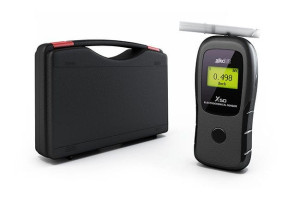 Alkomat elektrochemiczny Alkohit X50 w plastikowej skrzyneczce
