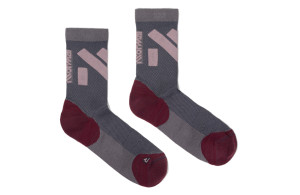 Skarpety NNormal Race Socks fioletowo-bordowe