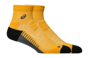 Skarpety Asics Performance Run Sock Quarter pomarańczowe