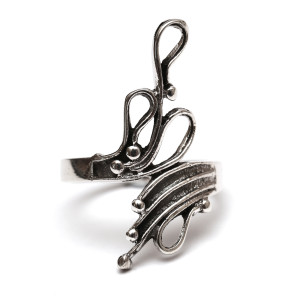 Srebrny pierścionek Z Dużym Orientalnym Zdobieniem